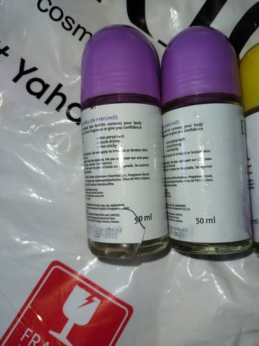 Customer photo review of Enchanteur Alluring Perfumed Deo Body Spray For Women 150ml