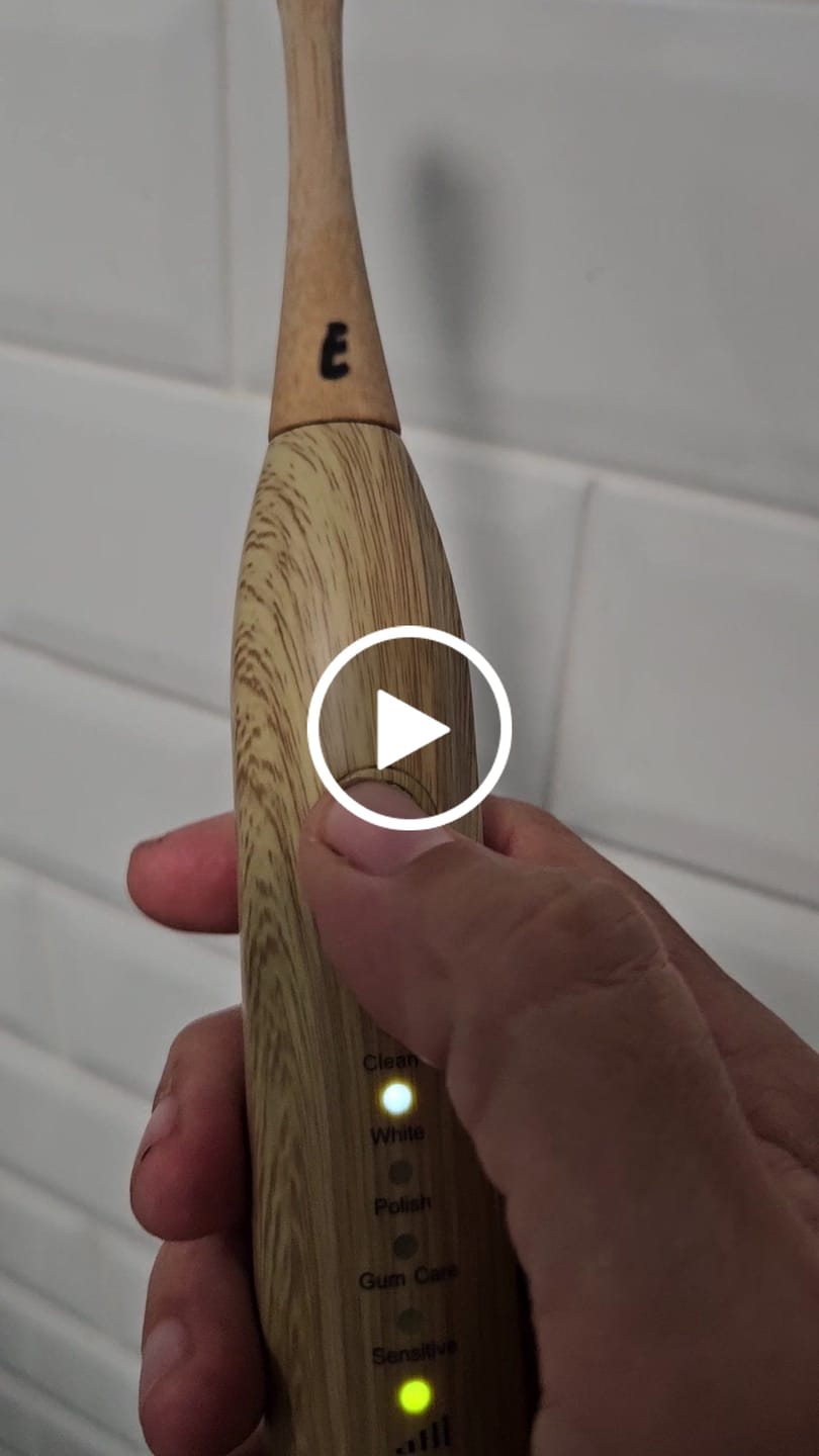 Customer video review of Zen Toothbrush Bamboo Heads Subscription (1 unit)