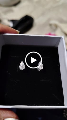 Customer video review of PEAR STUDS - Fine Silver