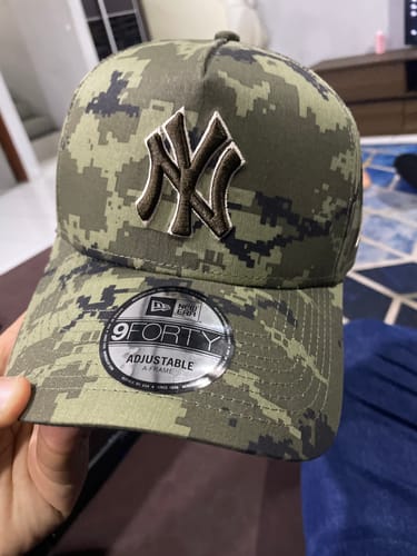 Customer photo review of 9FORTY A-Frame New York Yankees Digi Camo Snapback