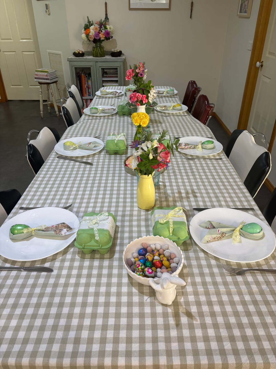 Customer photo review of Tablecloth Ginny Grey Beige Rectangle - 150x300cm