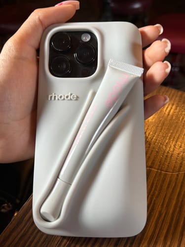 Customer photo review of peptide lip treatment - disponível em Portugal