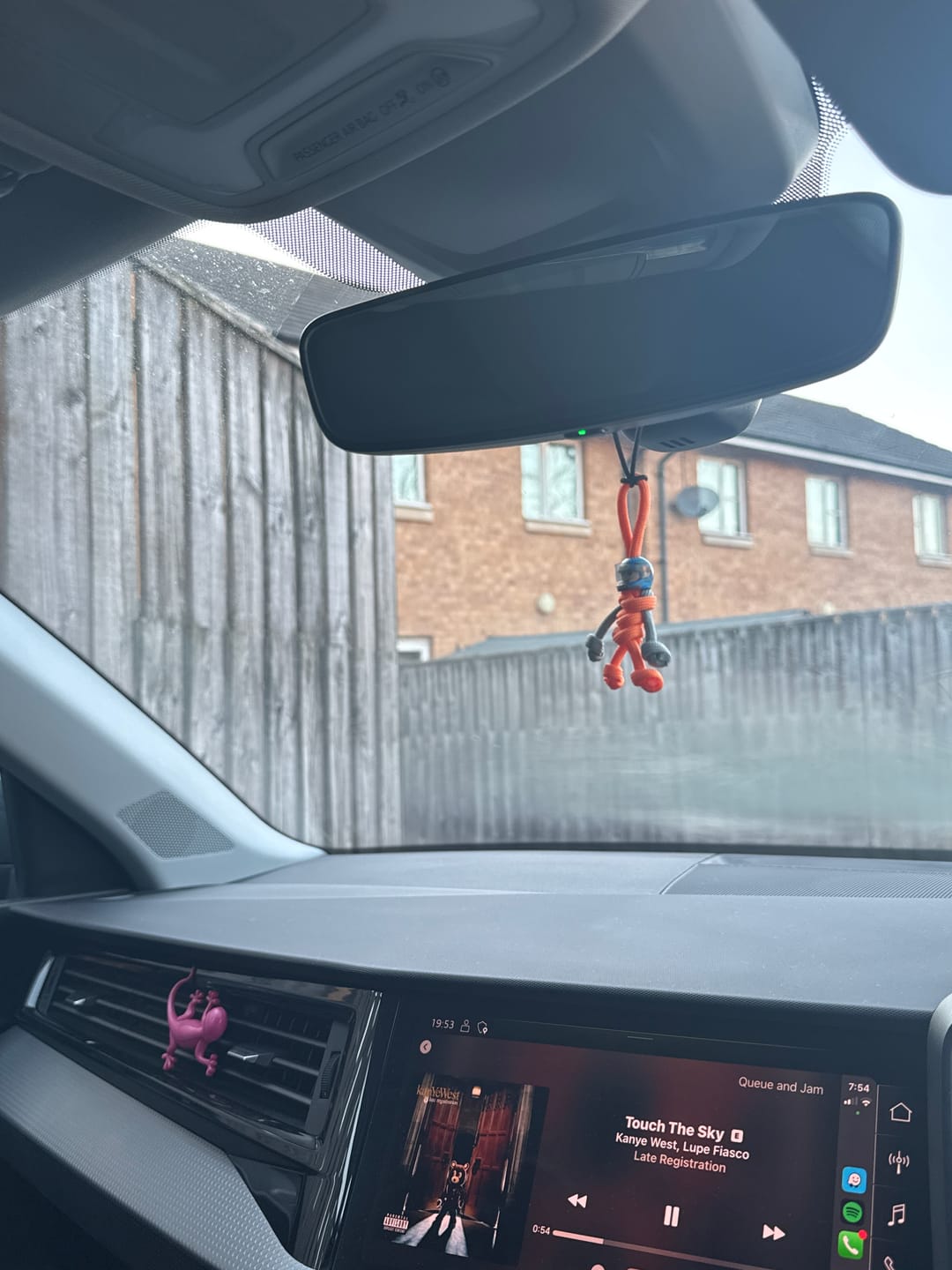 Customer photo review of Limited Edition Oscar Piastri Racing Paracord Buddy Keychain