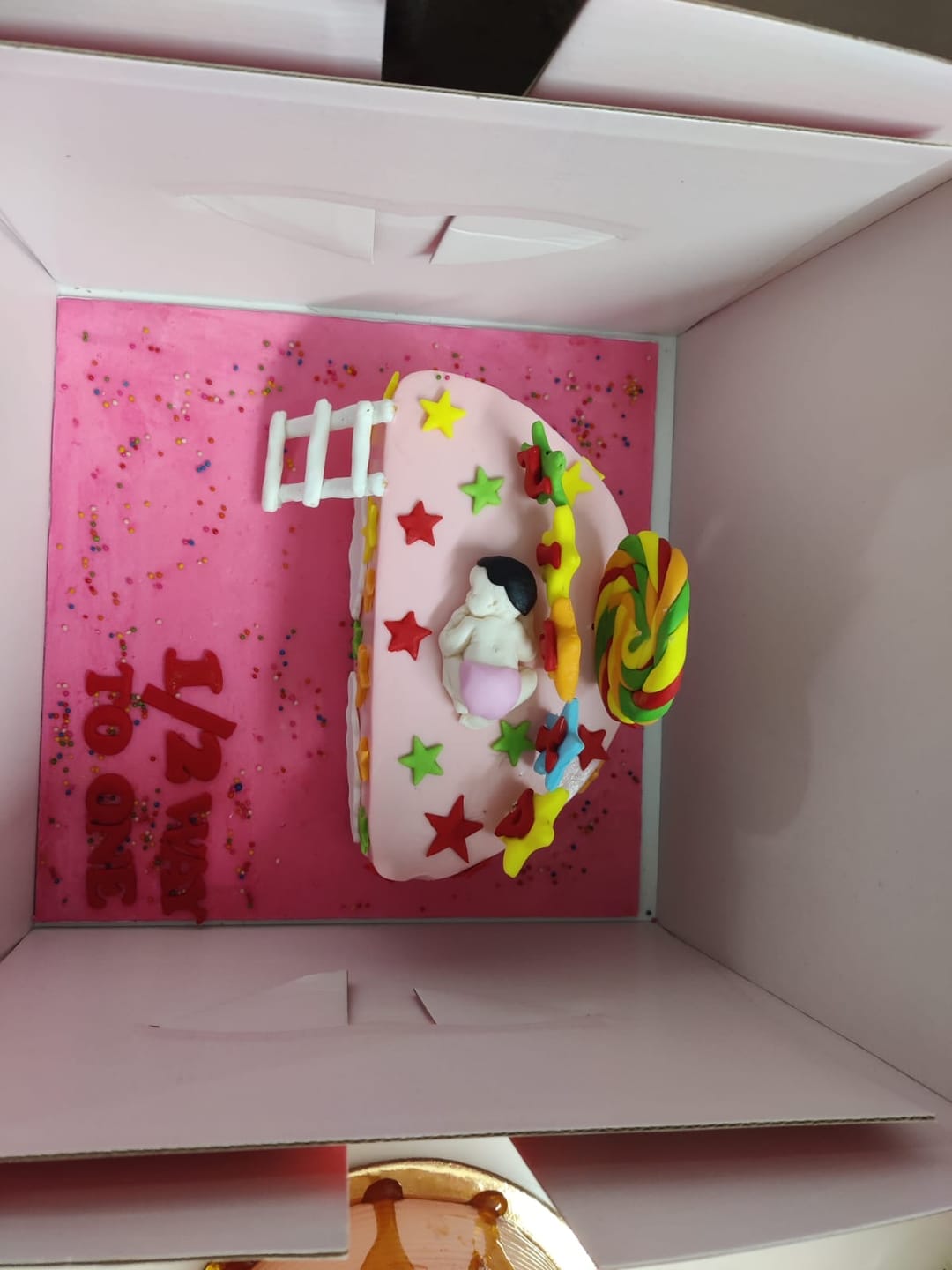 Customer photo review of Semi Candy Baby Cake