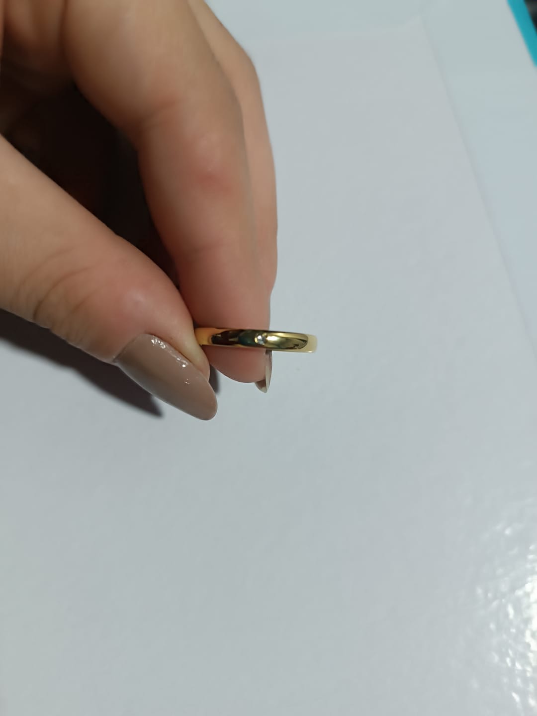 Customer photo review of Anel Cristal Solitário Banhado em Ouro 18K