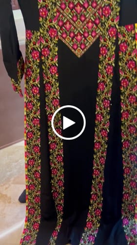 Customer video review of Black/Olive Green Elegant Floral Full Embroidered Thobe