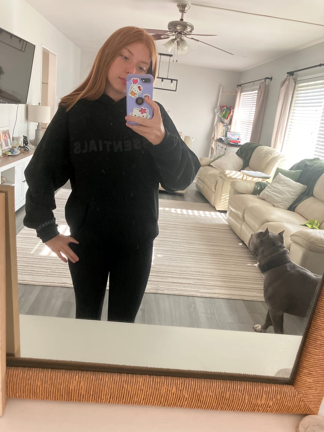 Customer photo review of NEW! Stylish 3:3 Essentials Hooded Sweatshirt 3:3 3SS3NTIALS HOODIE (Black)