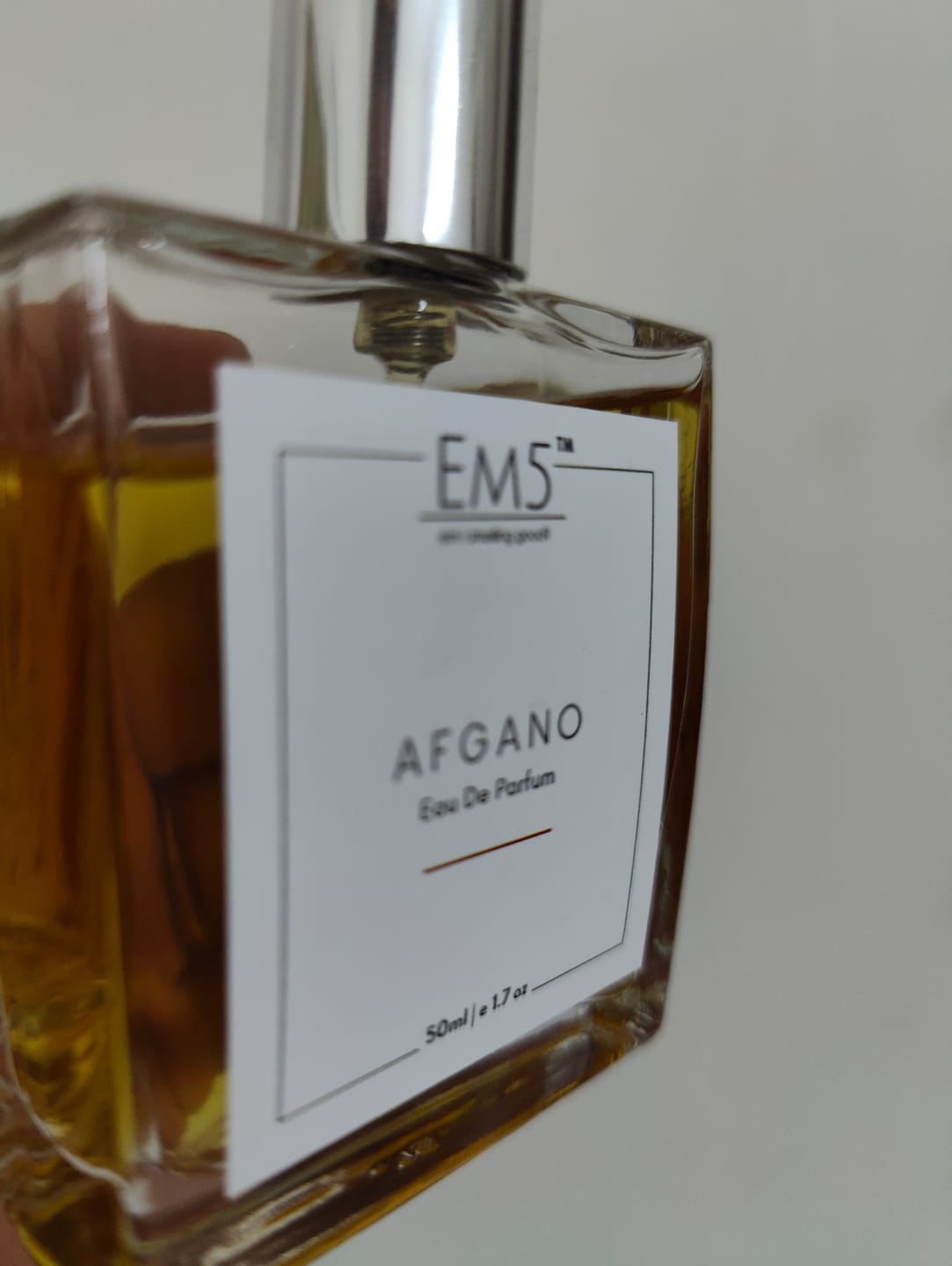 Customer photo review of EM5™ Afgano Perfume EDP Spray for Men | Amber Smoky Oud Fragrance Accords | Luxury Gift for Men | Variants Available: 50 ml Spray / 15 ml Spray