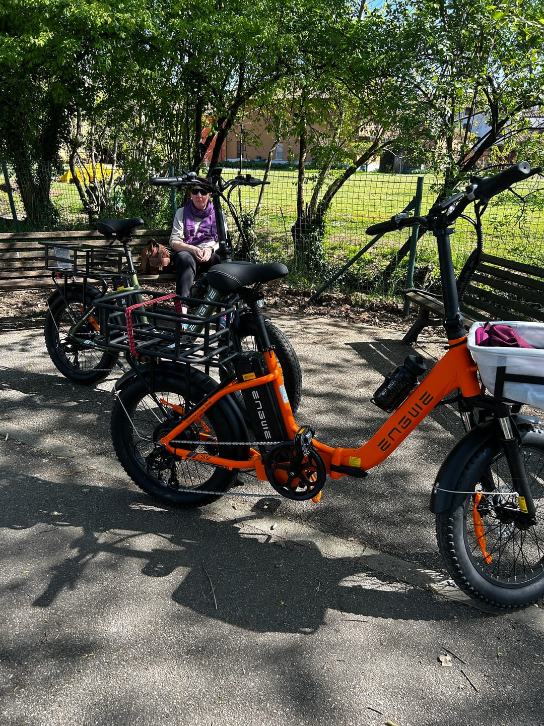 Customer photo review of Vakole Integrally Molded Bicycle Helmet with Magnetic Goggles