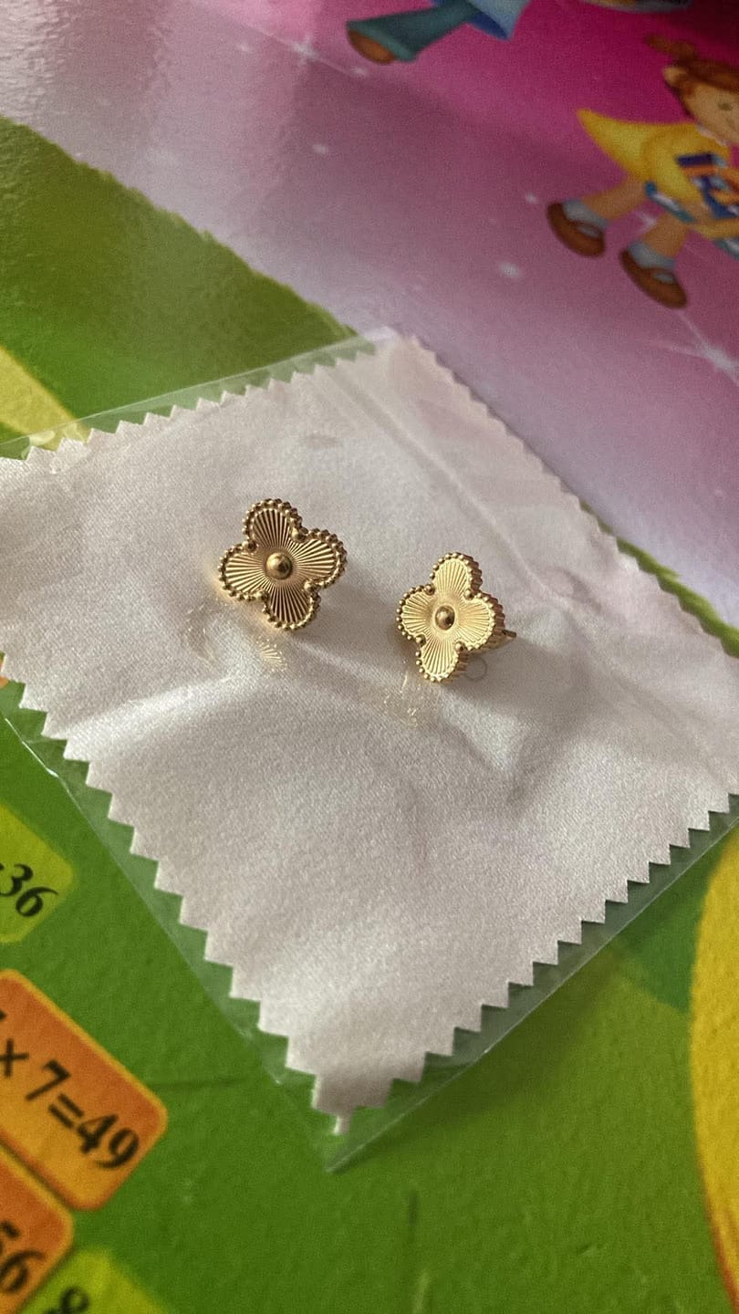 Customer photo review of Cercei - Royal Clover