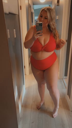 Customer photo review of 'Dream' Bikini Top
