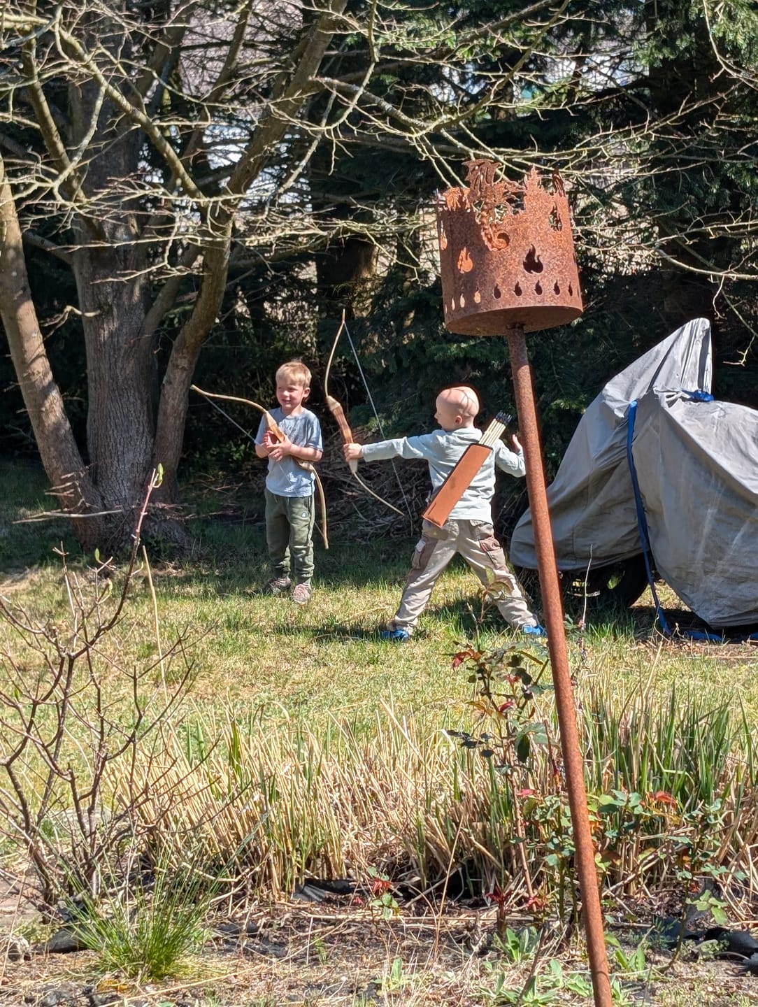 Customer photo review of Holzbogen Set mit 10 Pfeilen, Köcher, 3 Zielscheiben und Aufbewahrungstasche