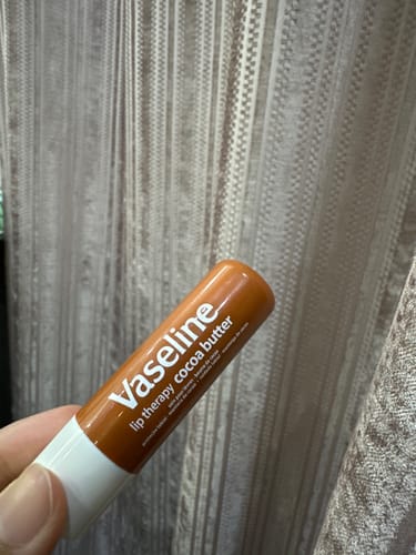 Customer photo review of Vaseline Cocoa Butter Lip Therapy 4.8g