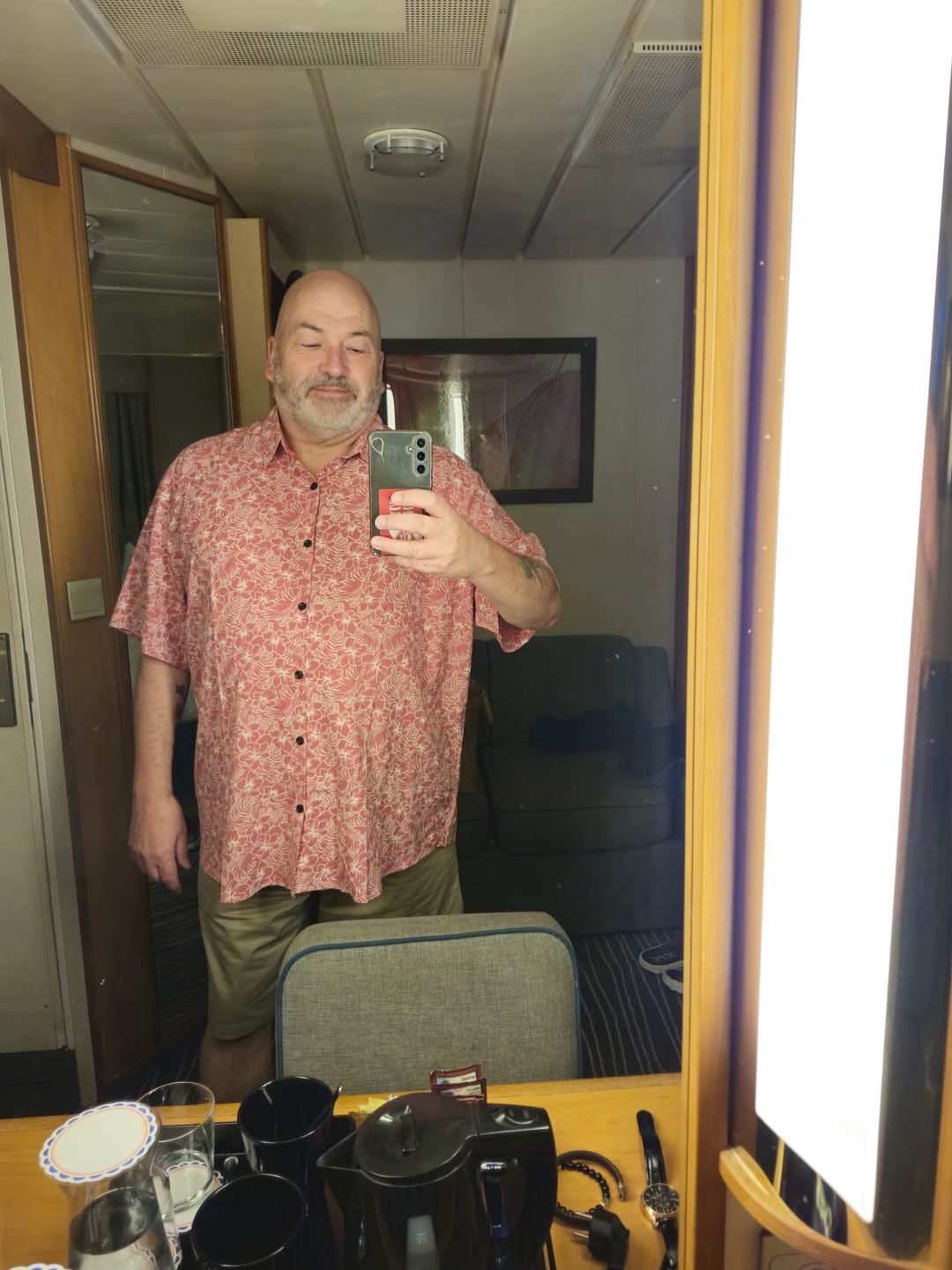 Customer photo review of Men's Cotton Floral Holiday Flower Print Button Up Beach Pink Hawaiian Short Sleeve Shirt