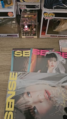 Customer photo review of SENSE CHINA MAGAZINE 2024.12 (COVER : IVE JANG WONYOUNG)