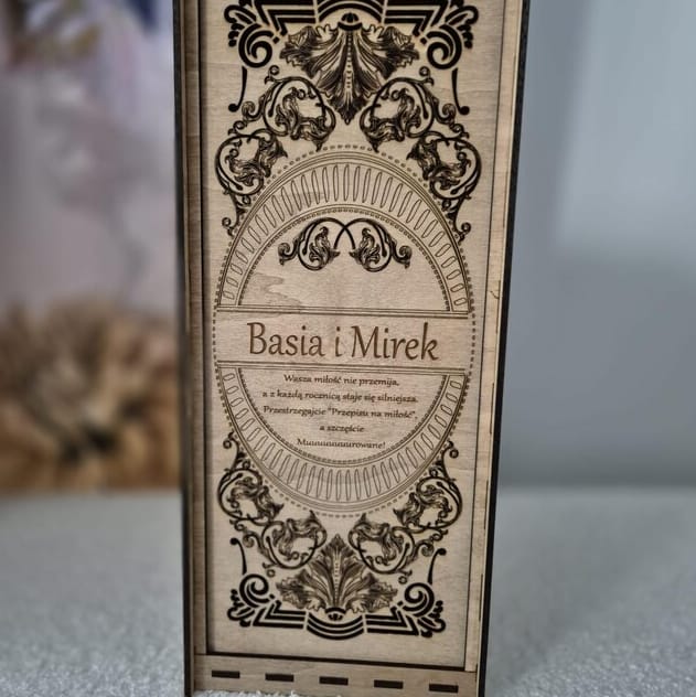 Customer photo review of Wooden whisky bottle gift box set laser cut svg file