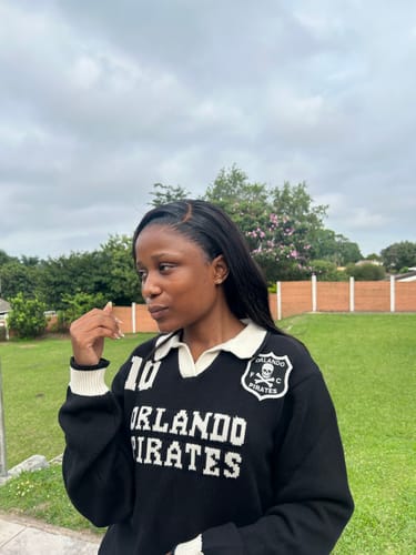 Customer photo review of Orlando Pirates Knitted LS Jersey-Black