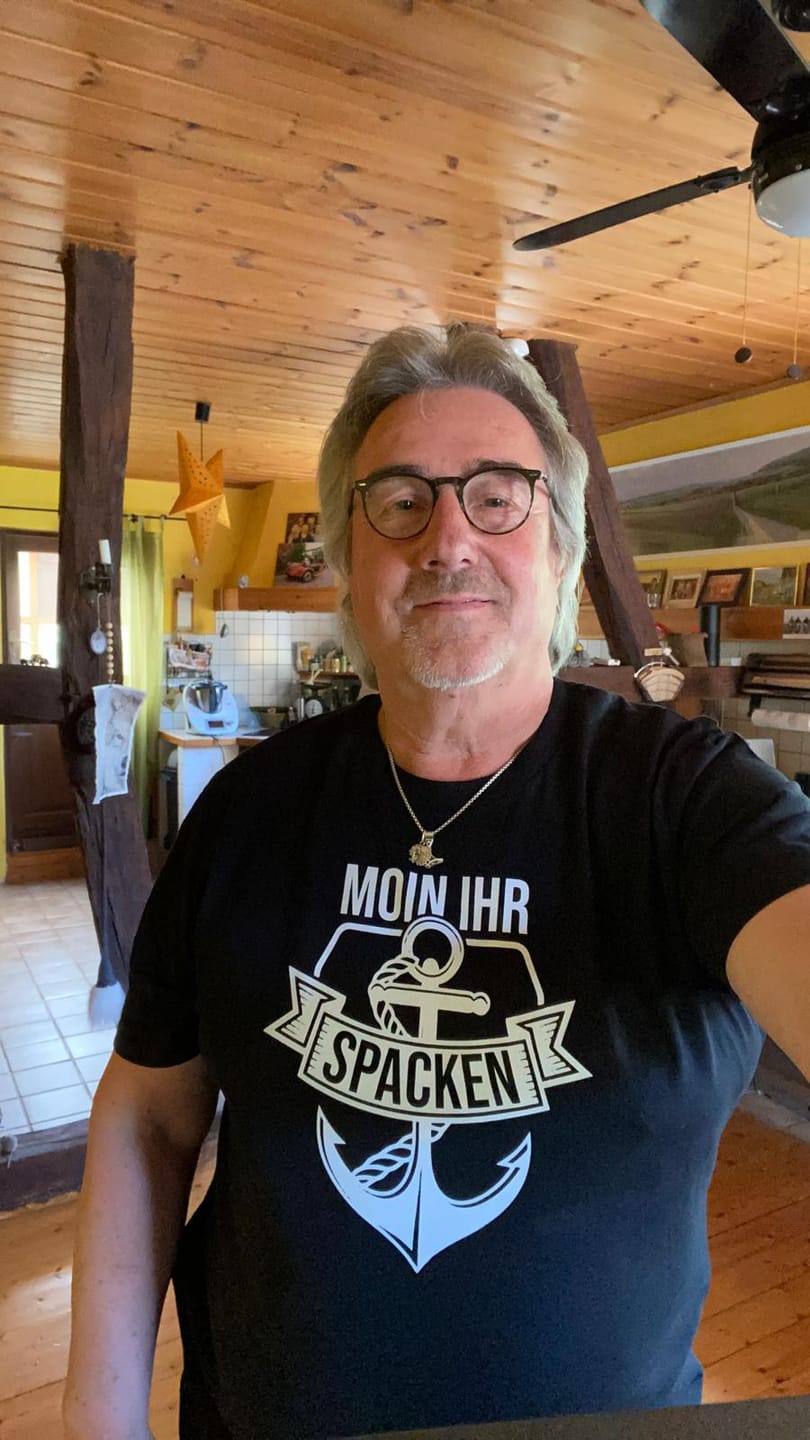 Customer photo review of Moin Ihr Spacken 2 · Herren Premium Bio T-Shirt