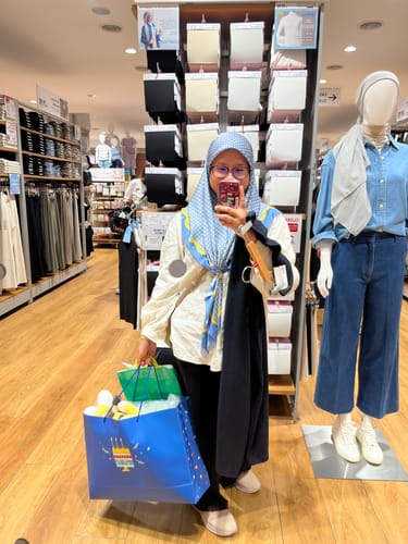 Customer photo review of Bertamu Square (Powder Blue)