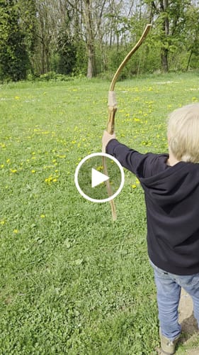 Customer video review of Holzbogen Set mit 10 Pfeilen, Köcher, 3 Zielscheiben und Aufbewahrungstasche