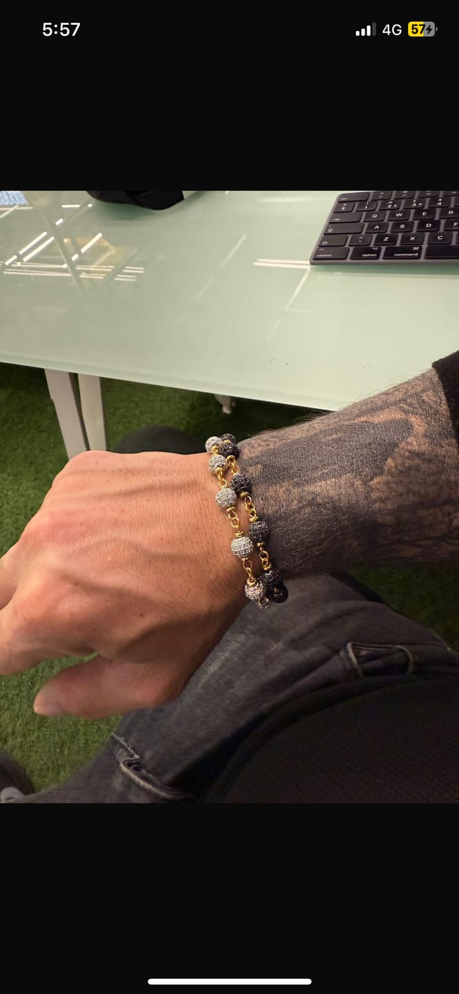 Customer photo review of BALLS BRACELET - GOLD/BLACK