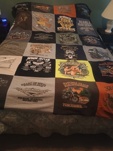 Customer photo review of Classic T-Shirt Blanket