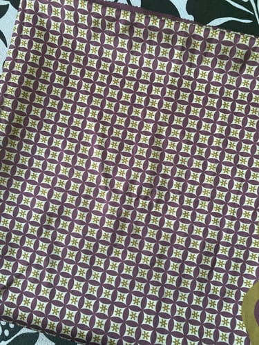 Customer photo review of Bertamu Square (Lavender)