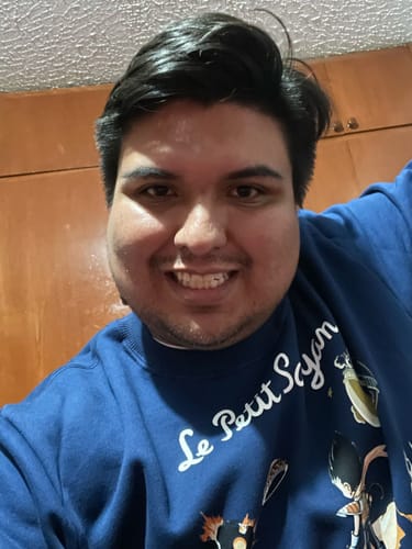 Customer photo review of Polera Le Petit Saiyan (SC) (Azul)