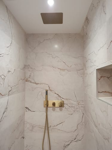 Customer photo review of Colonne de douche encastrée or brossé
