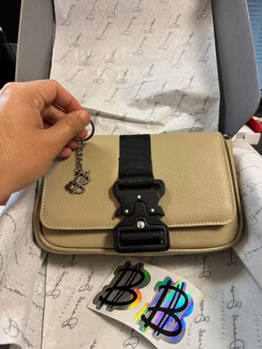 Customer photo review of Crossbody Monclova • Latte