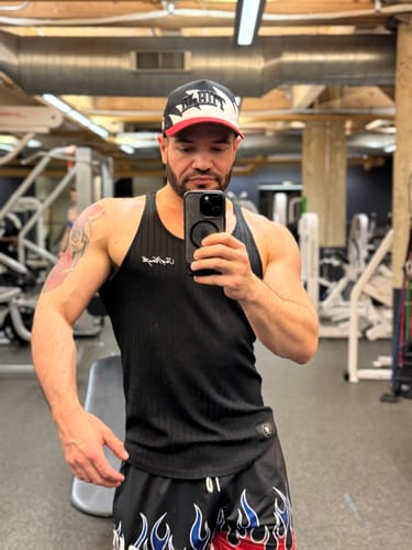 Customer photo review of Shark Tooth Red Bill