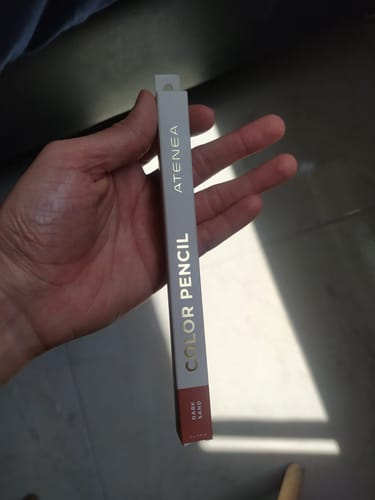 Customer photo review of LÁPIZ DELINEADOR COLOR PENCIL
