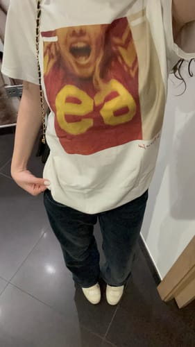 Customer photo review of 69 classic tee