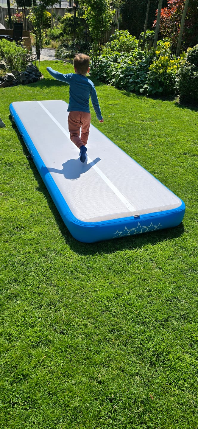 Customer photo review of AirTrack PRO STAR™  by AirTrack Factory 20CM