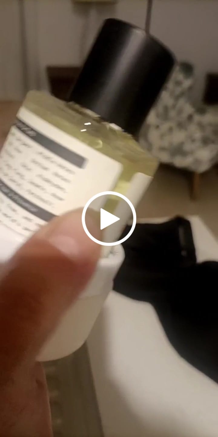 Customer video review of Belle Époque
