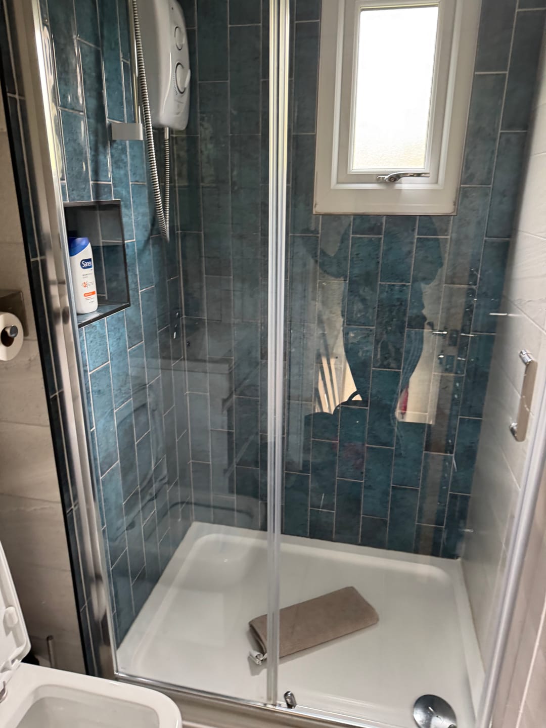 Customer photo review of Shower and Glass Cleaner