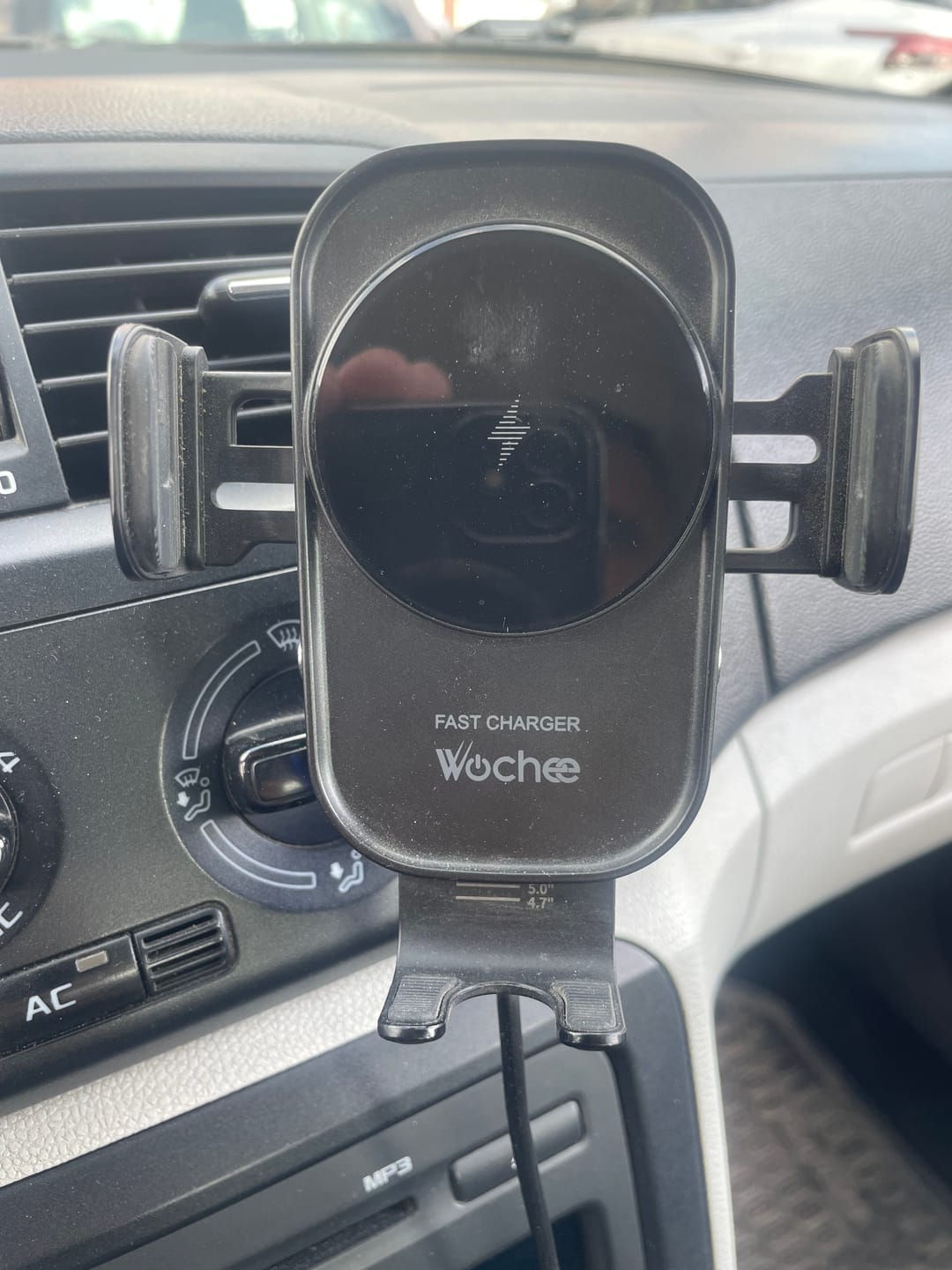 Customer photo review of XWise Araç İçi Telefon Tutucu ve Kablosuz Şarj Aleti