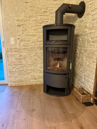 Customer photo review of Glasplatte Kamin, Funkenschutzplatte Glas für Kaminofen - Tropfenbogen