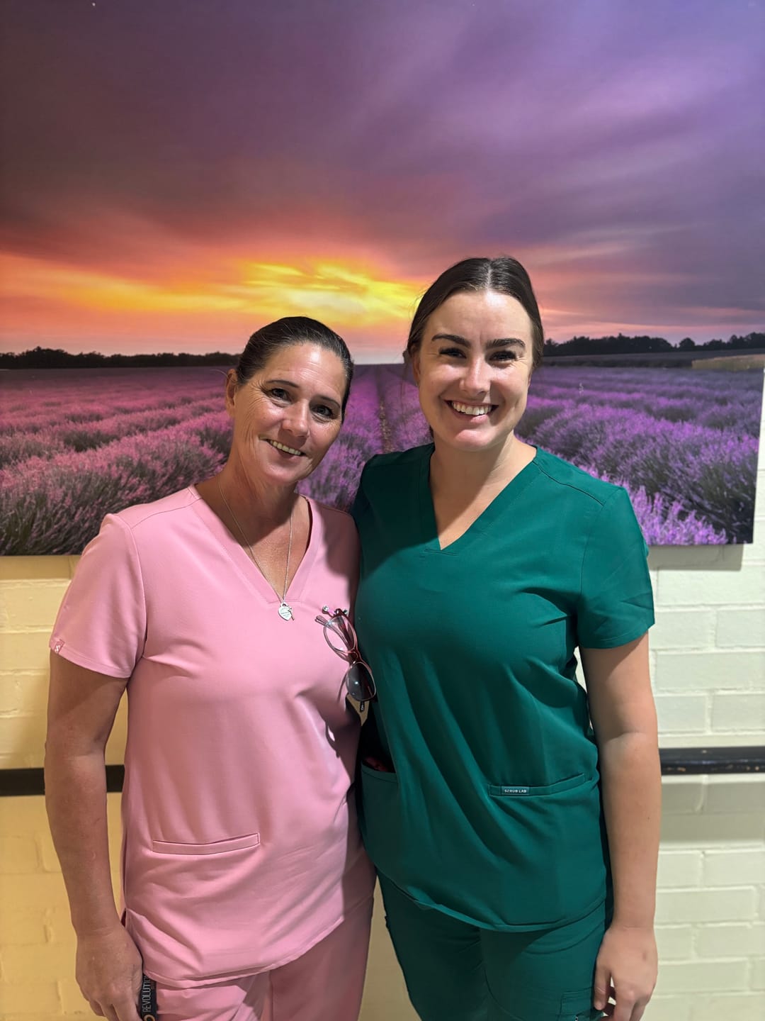 Customer photo review of ELIZABETH Two Pocket Scrub Top (Original SLTECH™ fabric) - Picasso Pink