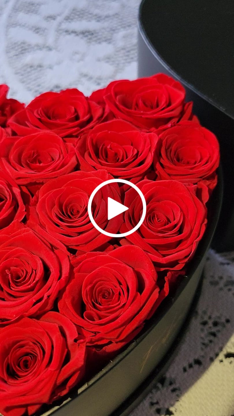 Customer video review of Heart Eternal Rose Bouquet