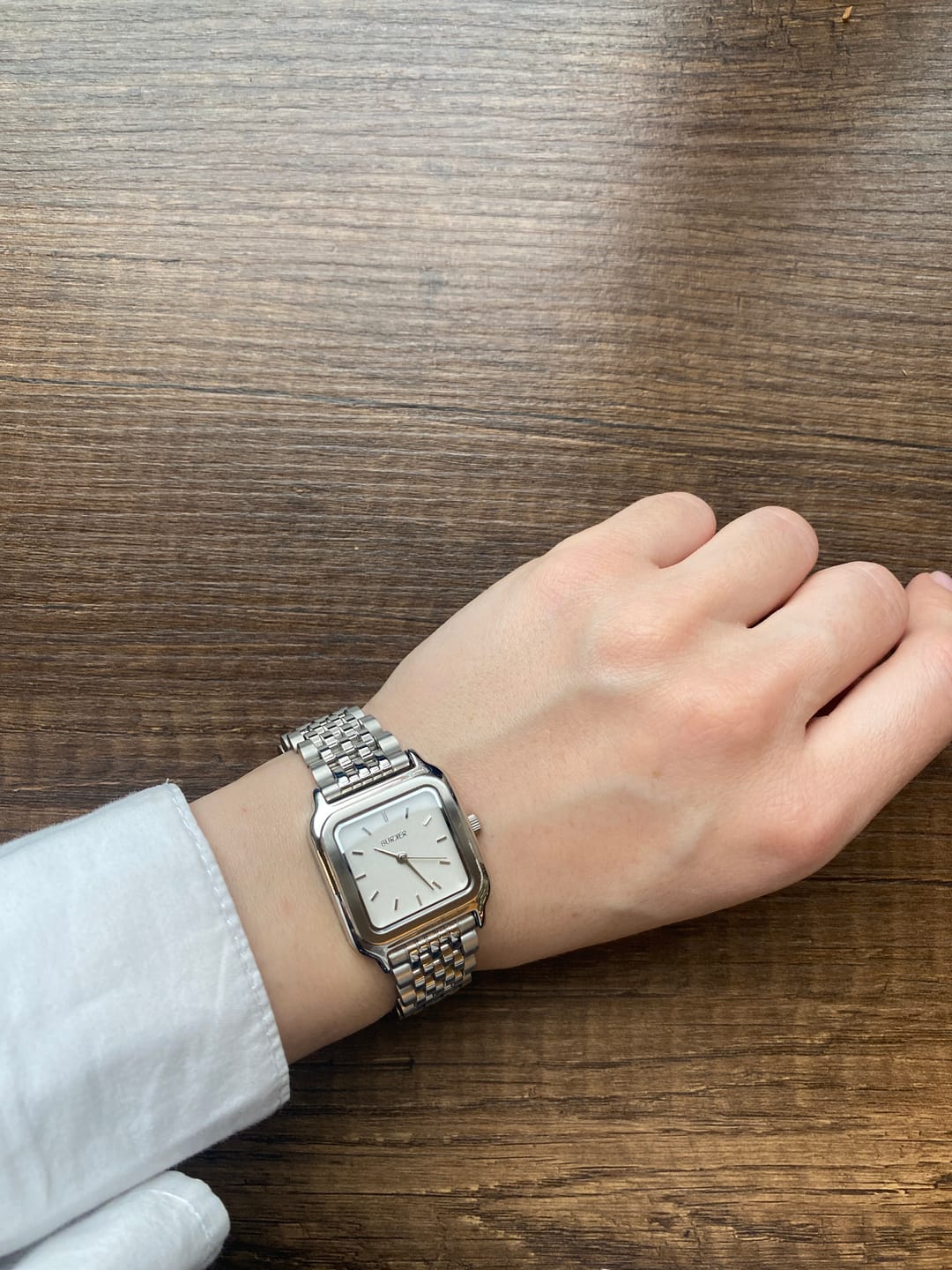 Customer photo review of Macy Silver White