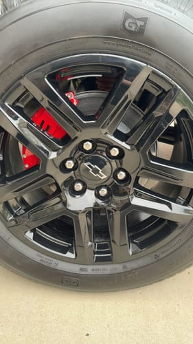Customer photo review of Rough Country 71106A Caliper Covers | Front and Rear | Red | Chevy/GMC Sierra 1500 (19-25)/Silverado 1500 (19-25)