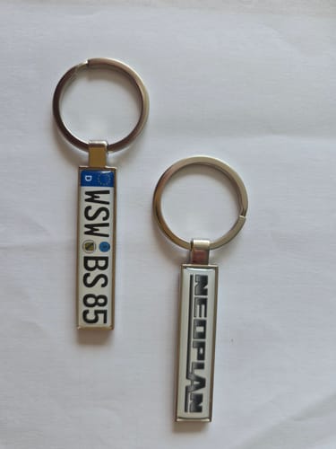 Customer photo review of Kennzeichen Schlüsselanhänger Mini Nummernschild Metall