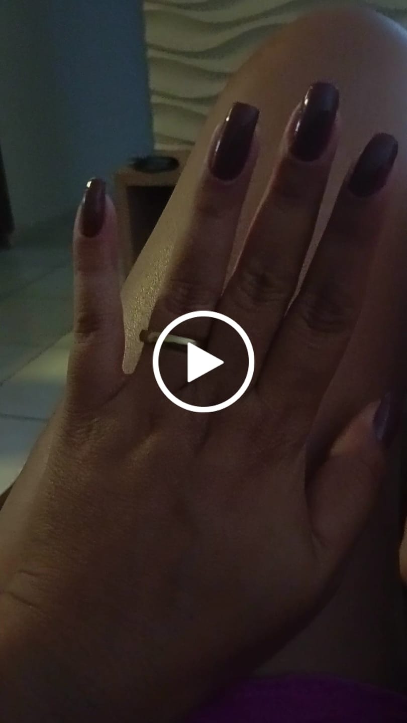 Customer video review of Aliança Anatômica Banhado em Ouro 18K