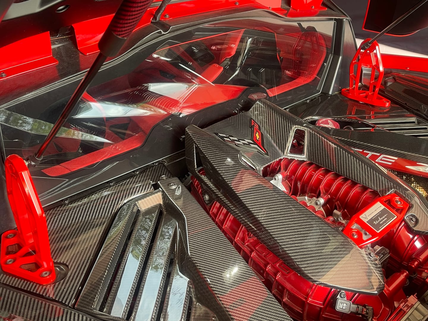 Customer photo review of Chevrolet Corvette C8 Engine Bay Corner Vent Cover