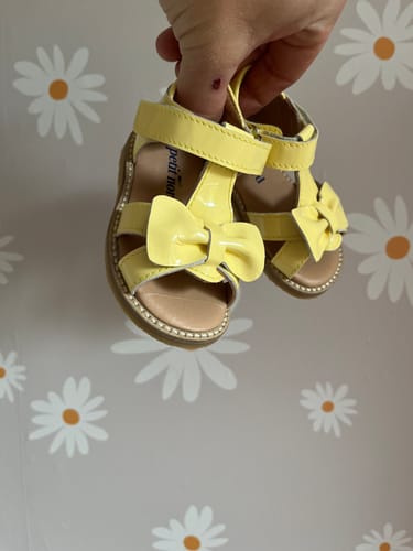 Customer photo review of Gry Sandal - Butter Patent