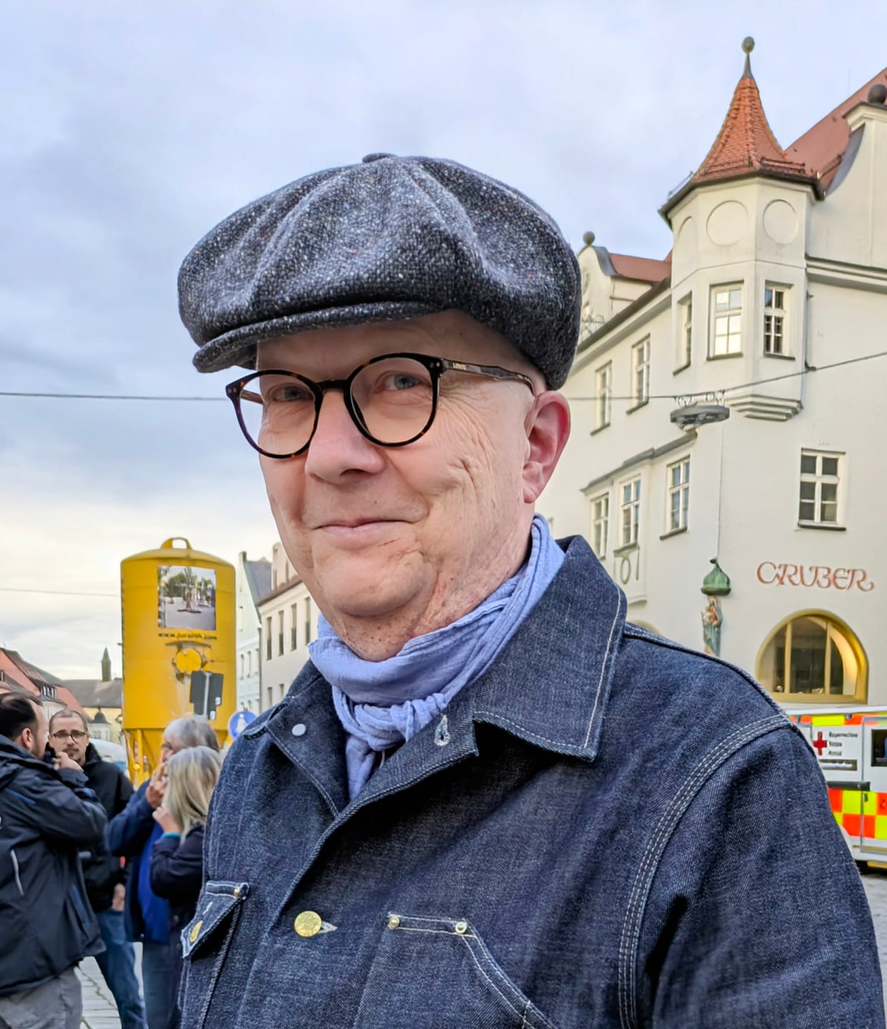 Customer photo review of Eight Piece Cap Tweed