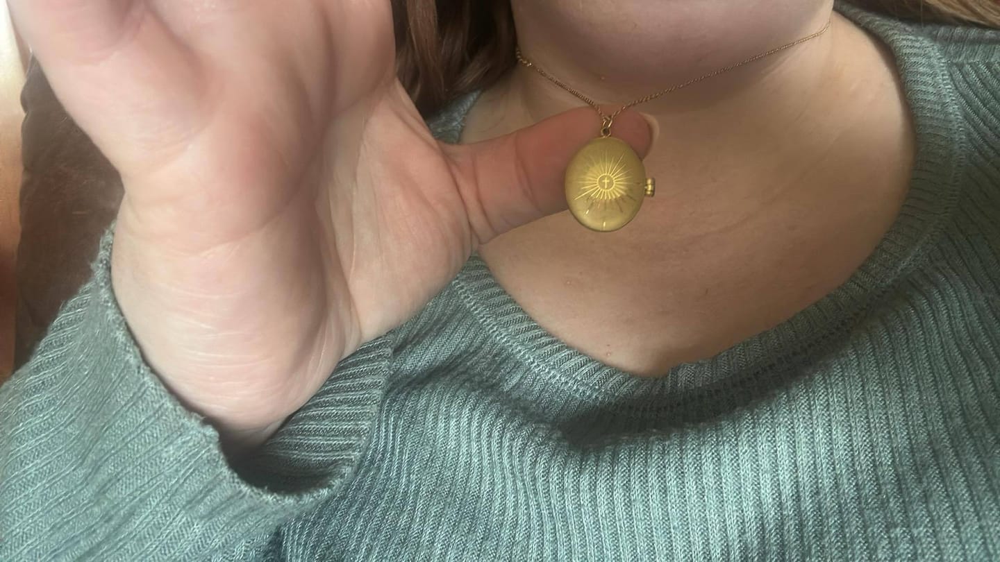 Customer photo review of Miraculous Medal Necklace // Gold