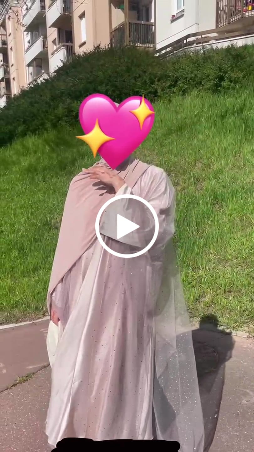Customer video review of Celestial Star Abaya Set in Gold