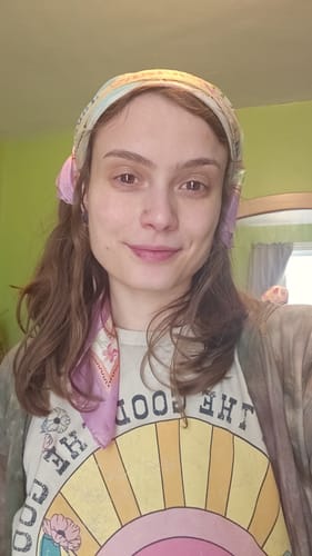 Customer photo review of Curly World Silk Scarf